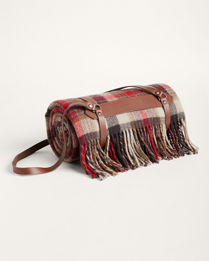 MOTOR ROBE THROW WITH LEATHER CARRIER